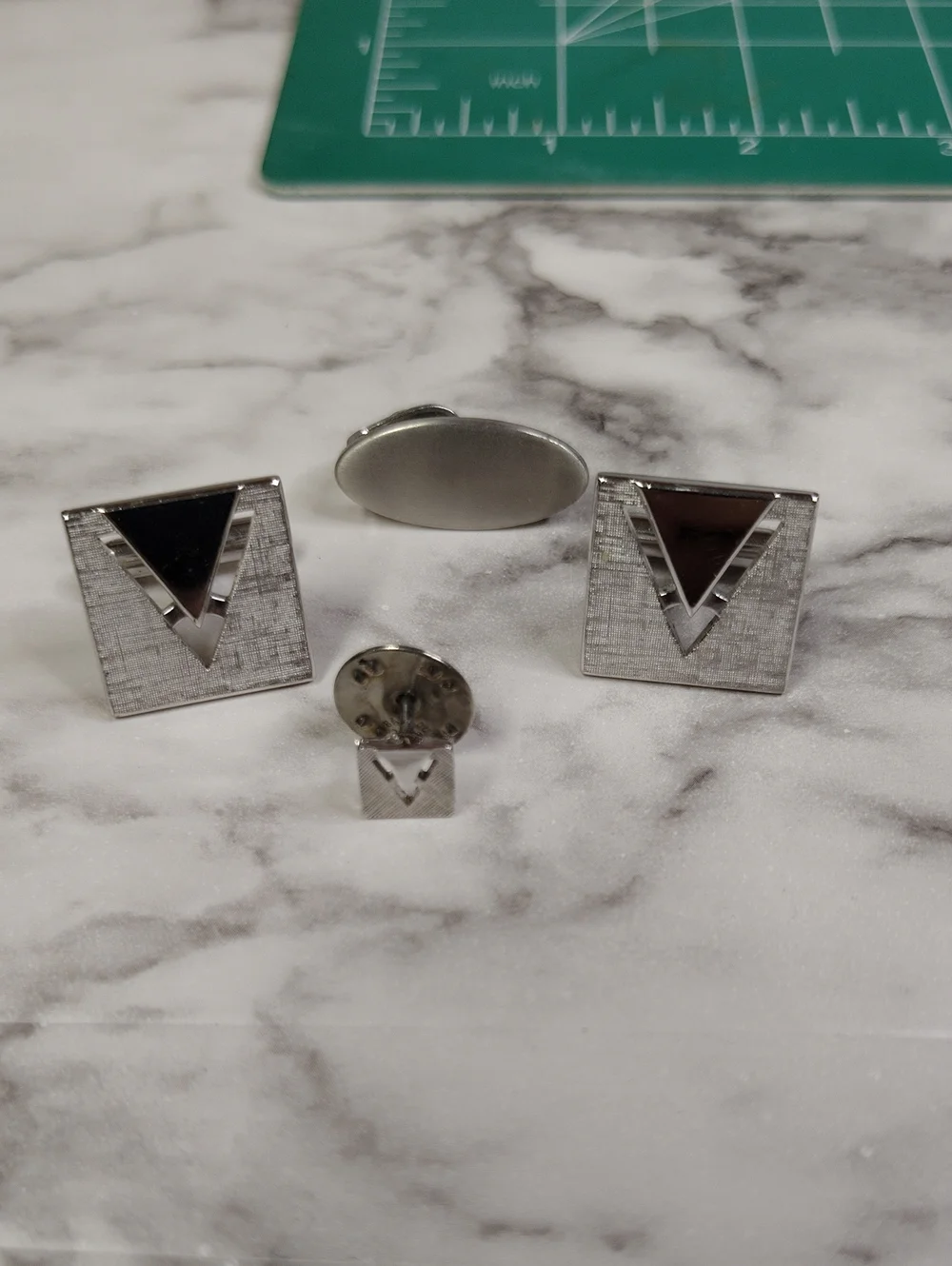 Silver Men's Cufflink and Tie Clip Set - Modern Geometric Design